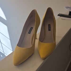 Nine West Yellow Suede Pointed-Toe Pumps